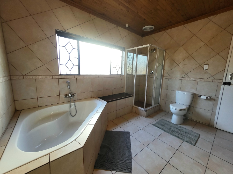 3 Bedroom Property for Sale in Riebeeckstad Free State